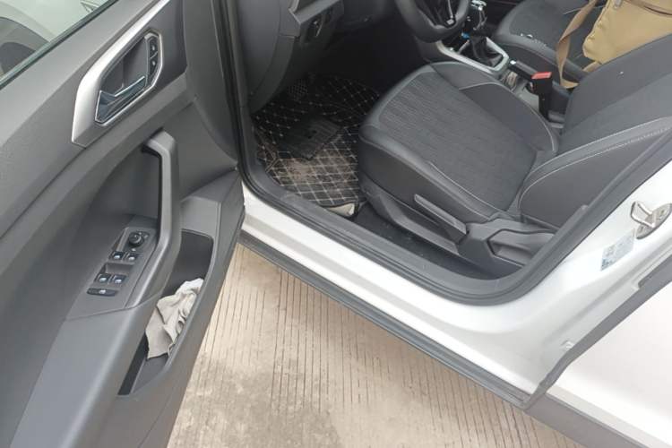 Used Volkswagen T-Cross 2020 1.5L Automatic Comfort Edition Driver Seat