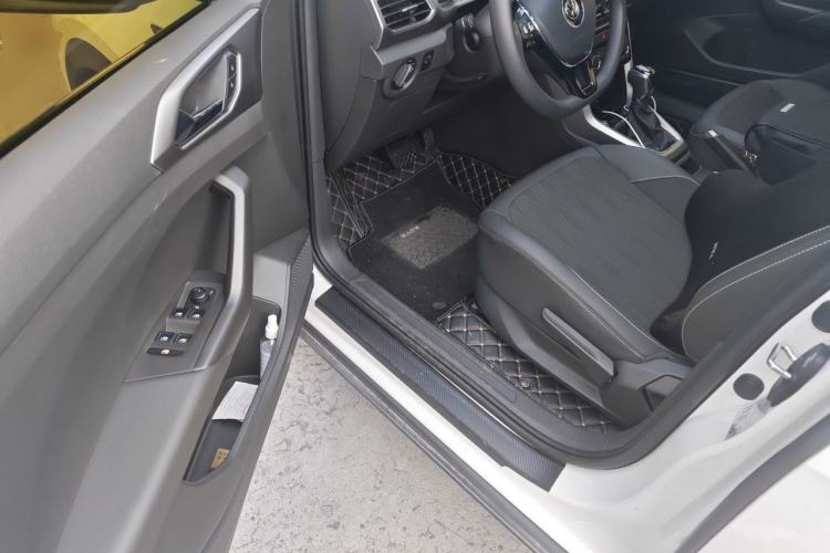 Used Volkswagen T-Cross 2020 1.5L Automatic Comfort Edition Driver Seat