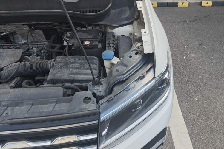 Used Volkswagen T-Cross 2020 1.5L Automatic Comfort Edition Engine Bay Left