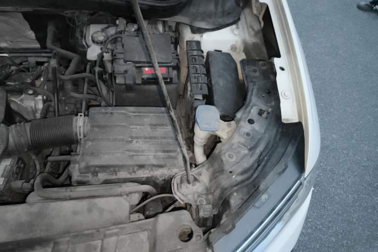 Used Volkswagen T-Cross 2020 1.5L Automatic Comfort Edition Engine Bay Left
