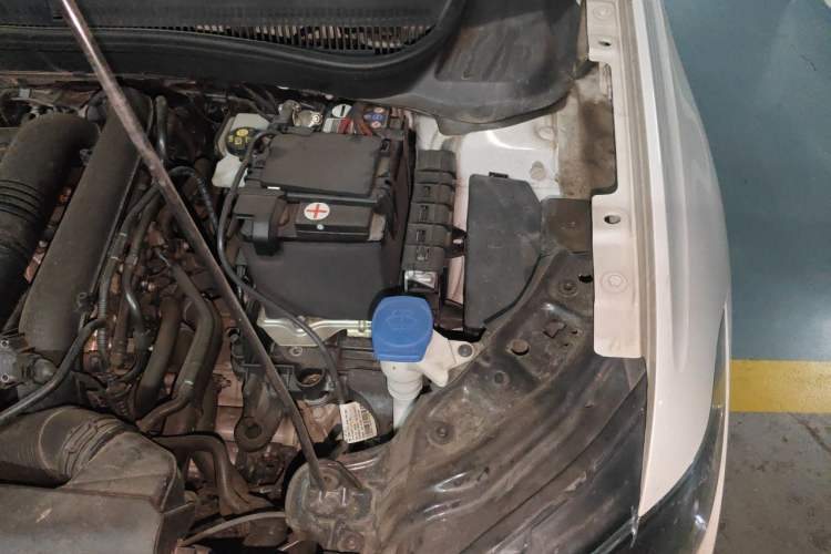 Used Volkswagen T-Cross 2020 280TSI DSG Comfort Edition Engine Bay Left