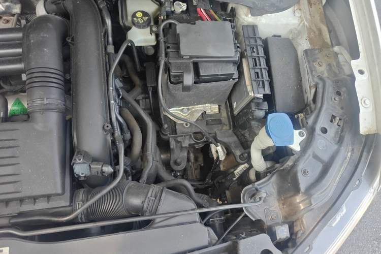 Used Volkswagen T-Cross 2020 280TSI DSG Comfort Edition Engine Bay Left