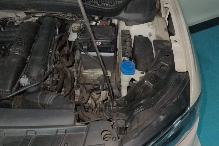 Used Volkswagen T-Cross 2020 280TSI DSG Luxury Edition Engine Bay Left