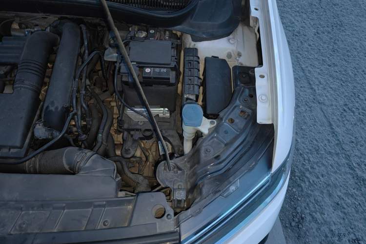 Used Volkswagen T-Cross 2020 280TSI DSG Comfort Edition Engine Bay Left