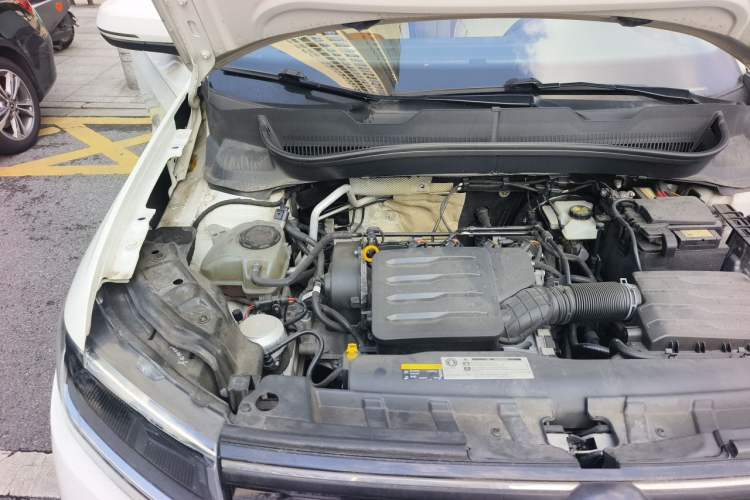 Used Volkswagen T-Cross 2020 1.5L Automatic Fashion Edition Engine Bay Right