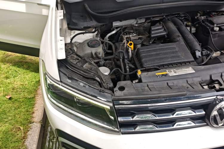Used Volkswagen T-Cross 2020 280TSI DSG Comfort Edition Engine Bay Right
