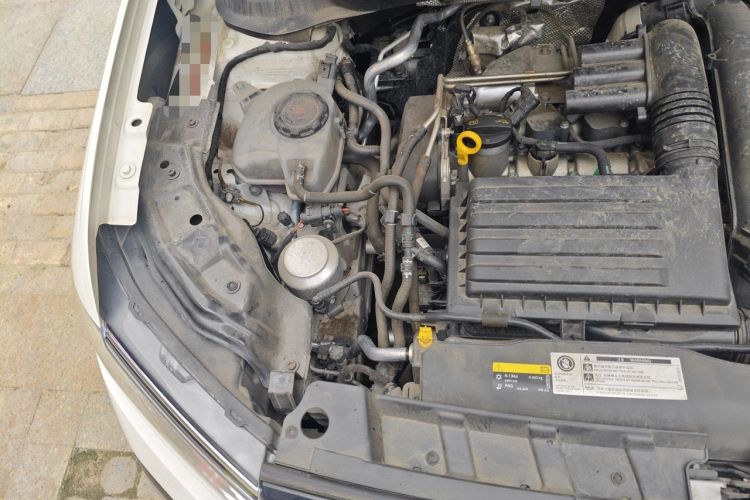 Used Volkswagen T-Cross 2020 280TSI DSG Comfort Edition Engine Bay Right