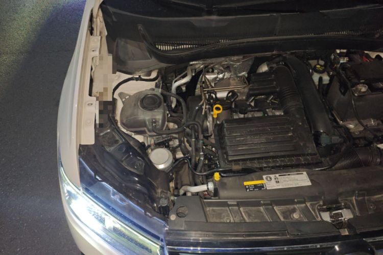 Used Volkswagen T-Cross 2020 280TSI DSG Luxury Edition Engine Bay Right