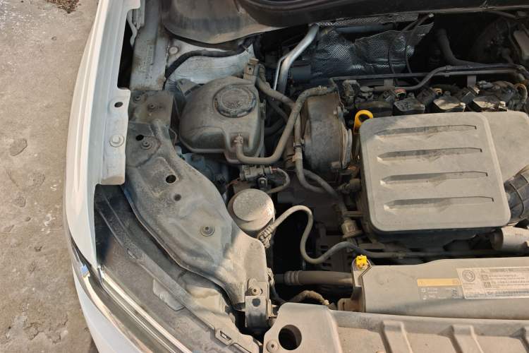 Used Volkswagen T-Cross 2020 1.5L Automatic Comfort Edition Engine Bay Right
