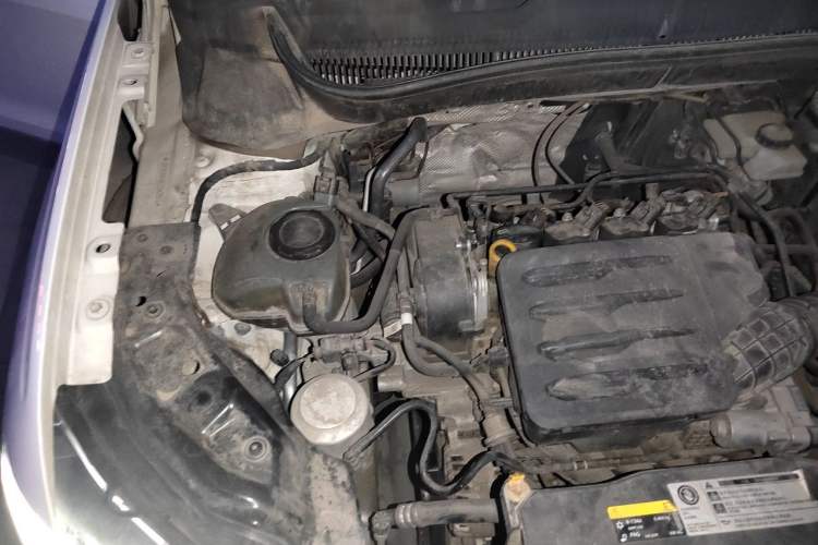 Used Volkswagen T-Cross 2020 1.5L Automatic Comfort Edition Engine Bay Right