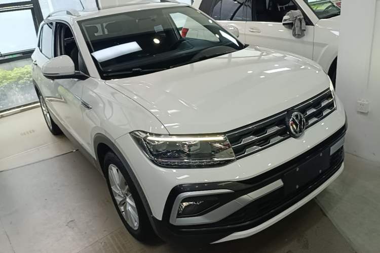 Used Volkswagen T-Cross 2020 280TSI DSG Comfort Edition Front Right 45 Deg