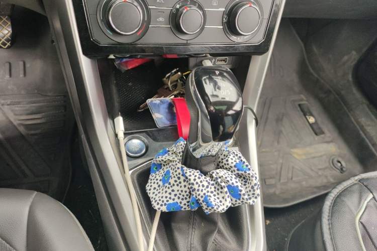 Used Volkswagen T-Cross 2020 280TSI DSG Comfort Edition Gear Lever