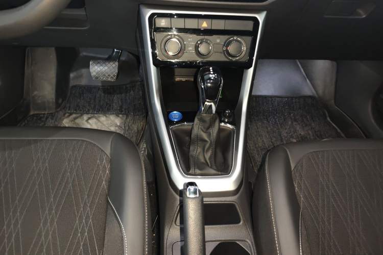 Used Volkswagen T-Cross 2020 280TSI DSG Comfort Edition Gear Lever