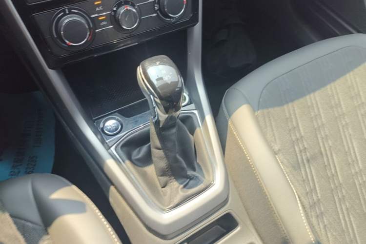 Used Volkswagen T-Cross 2020 280TSI DSG Comfort Edition Gear Lever