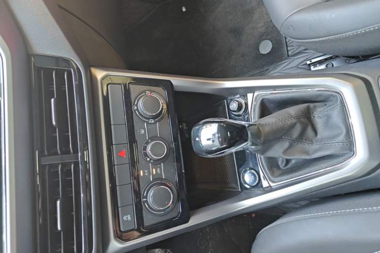 Used Volkswagen T-Cross 2020 280TSI DSG Comfort Edition Gear Lever