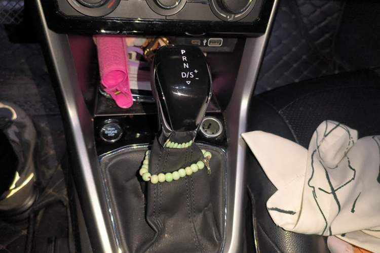 Used Volkswagen T-Cross 2020 1.5L Automatic Comfort Edition Gear Lever