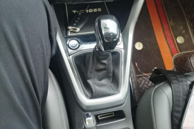 Used Volkswagen T-Cross 2020 280TSI DSG Comfort Edition Gear Lever