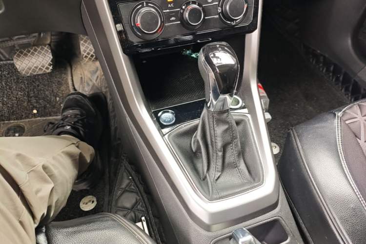Used Volkswagen T-Cross 2020 1.5L Automatic Comfort Edition Gear Lever
