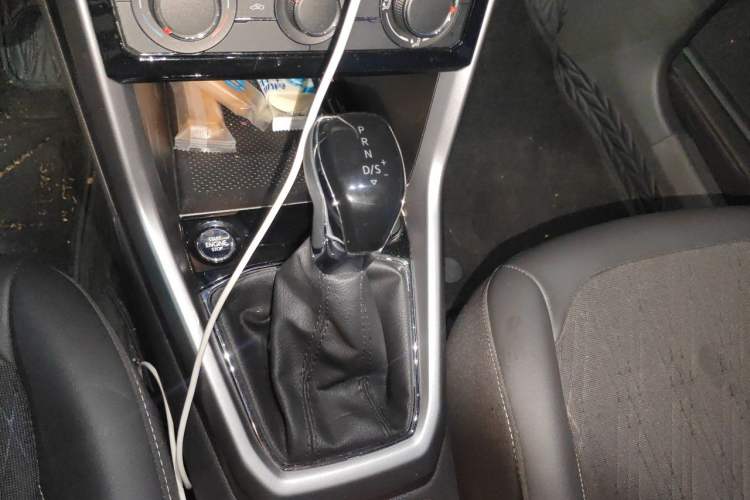 Used Volkswagen T-Cross 2020 280TSI DSG Comfort Edition Gear Lever