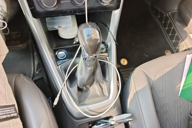 Used Volkswagen T-Cross 2020 1.5L Automatic Comfort Edition Gear Lever