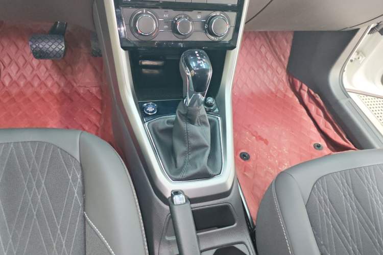 Used Volkswagen T-Cross 2020 1.5L Automatic Comfort Edition Gear Lever