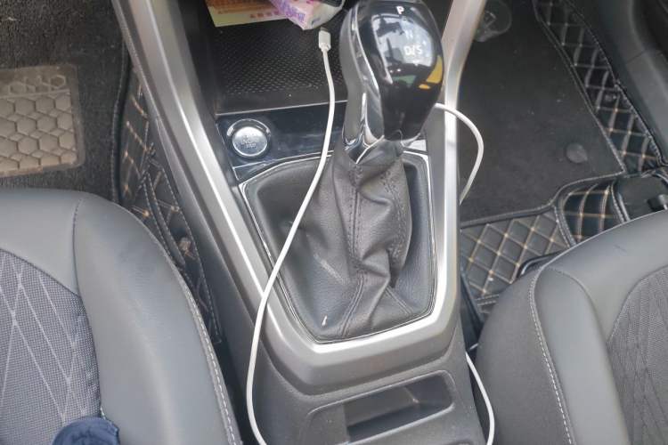 Used Volkswagen T-Cross 2020 1.5L Automatic Comfort Edition Gear Lever