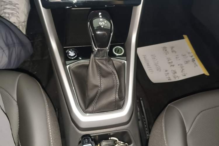 Used Volkswagen T-Cross 2020 280TSI DSG Luxury Edition Gear Lever