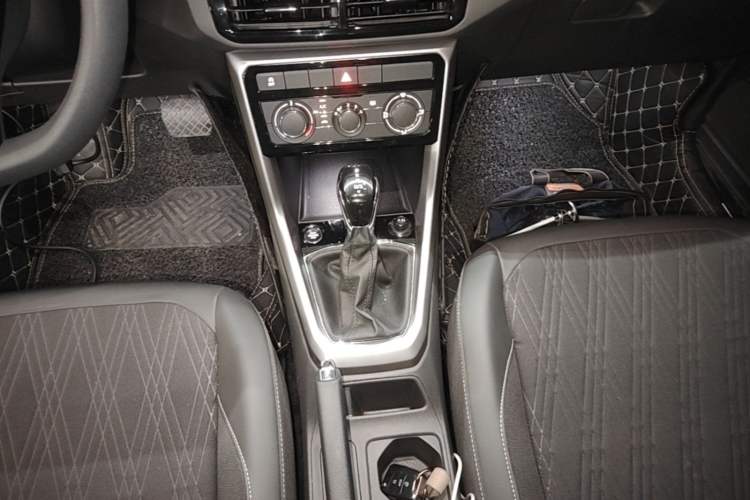 Used Volkswagen T-Cross 2020 1.5L Automatic Comfort Edition Gear Lever