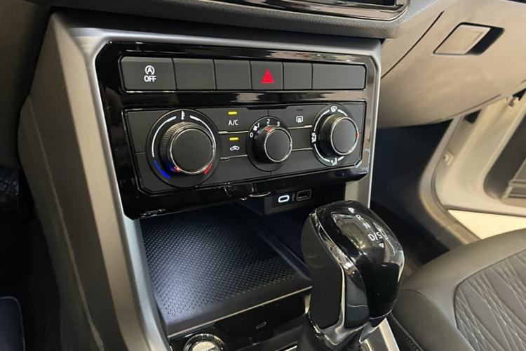 Used Volkswagen T-Cross 2020 280TSI DSG Comfort Edition Interior 4