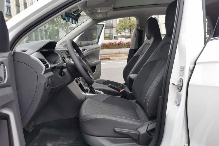 Used Volkswagen T-Cross 2020 1.5L Automatic Comfort Edition Interior 5