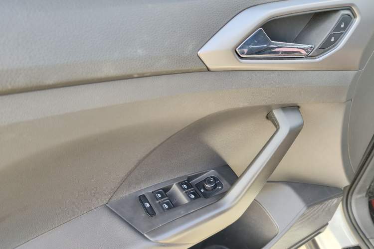 Used Volkswagen T-Cross 2020 280TSI DSG Comfort Edition Interior 9