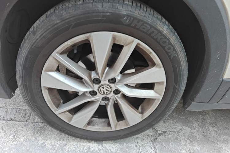 Used Volkswagen T-Cross 2020 280TSI DSG Comfort Edition Left Front Wheel Hub