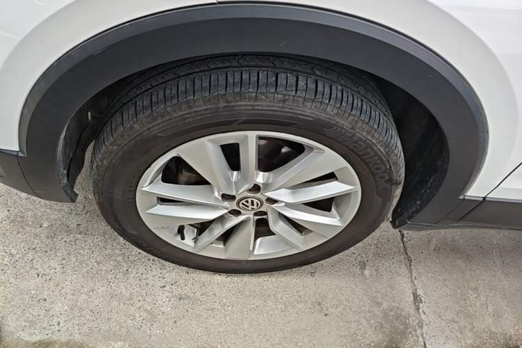 Used Volkswagen T-Cross 2020 1.5L Automatic Comfort Edition Left Front Wheel Hub