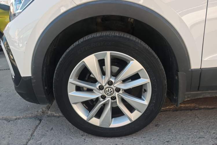Used Volkswagen T-Cross 2020 1.5L Automatic Comfort Edition Left Front Wheel Hub