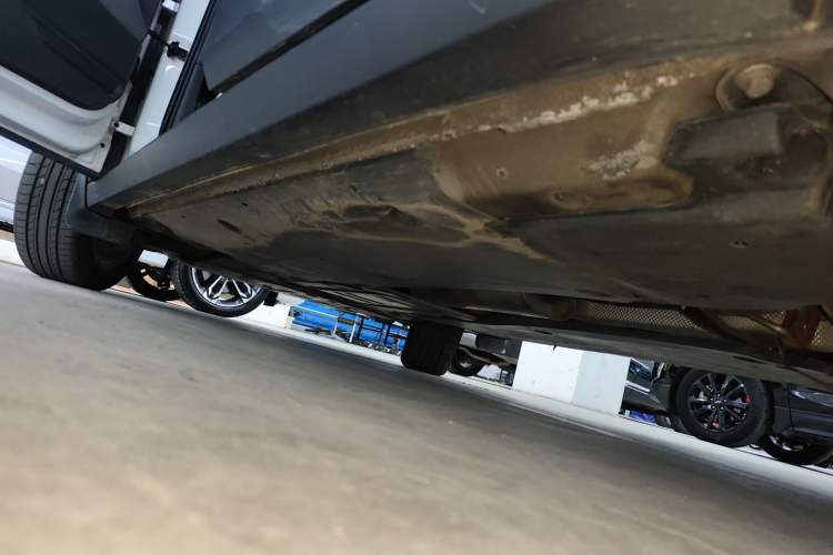 Used Volkswagen T-Cross 2020 280TSI DSG Comfort Edition Left Side Sill