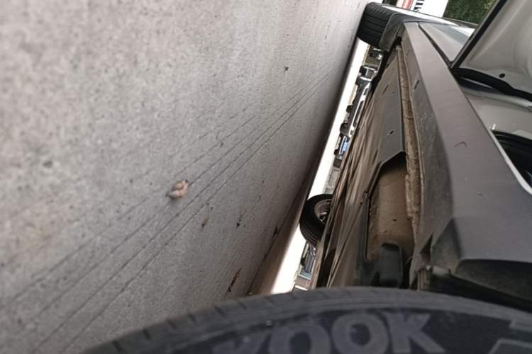 Used Volkswagen T-Cross 2020 280TSI DSG Comfort Edition Left Side Sill