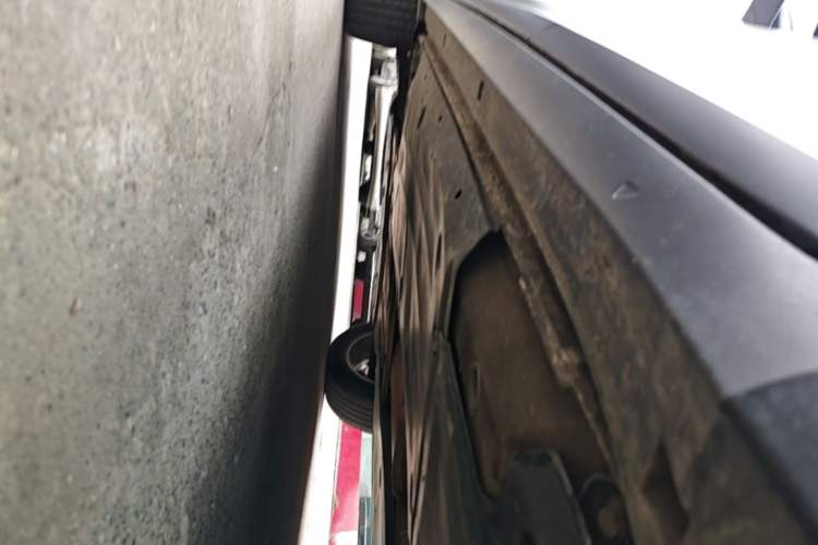 Used Volkswagen T-Cross 2020 1.5L Automatic Comfort Edition Left Side Sill