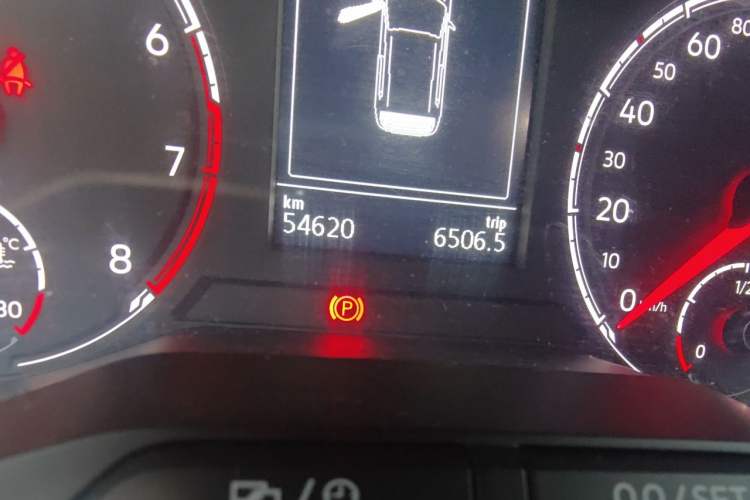 Used Volkswagen T-Cross 2020 1.5L Automatic Comfort Edition Odometer Close Up
