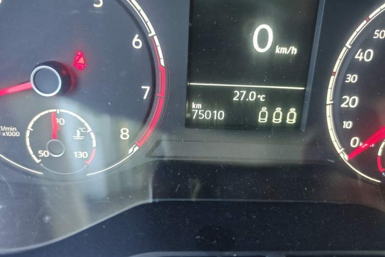Used Volkswagen T-Cross 2020 280TSI DSG Comfort Edition Odometer Close Up
