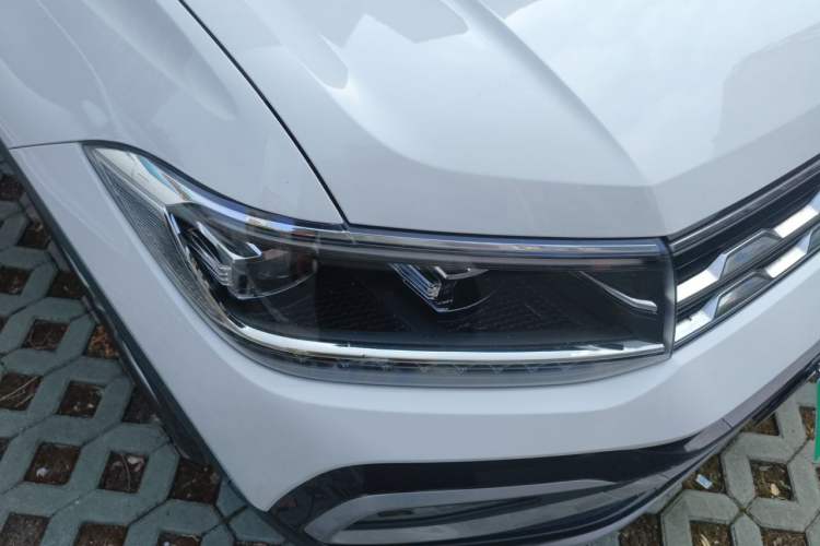 Used Volkswagen T-Cross 2020 1.5L Automatic Comfort Edition Right Front Headlight