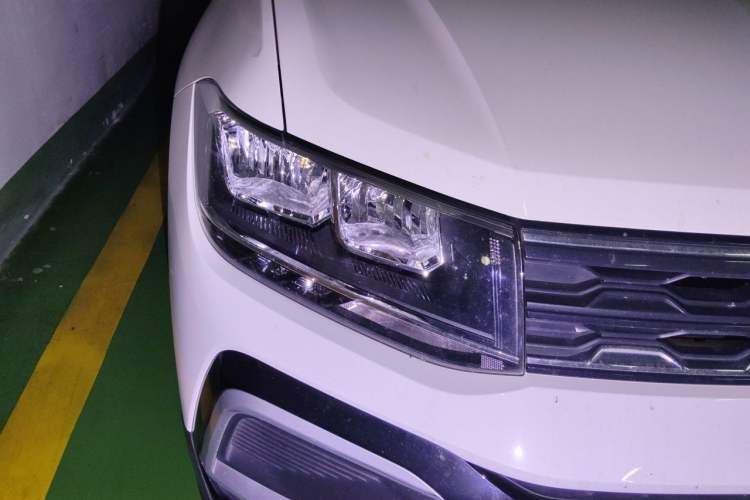 Used Volkswagen T-Cross 2020 1.5L Automatic Fashion Edition Right Front Headlight