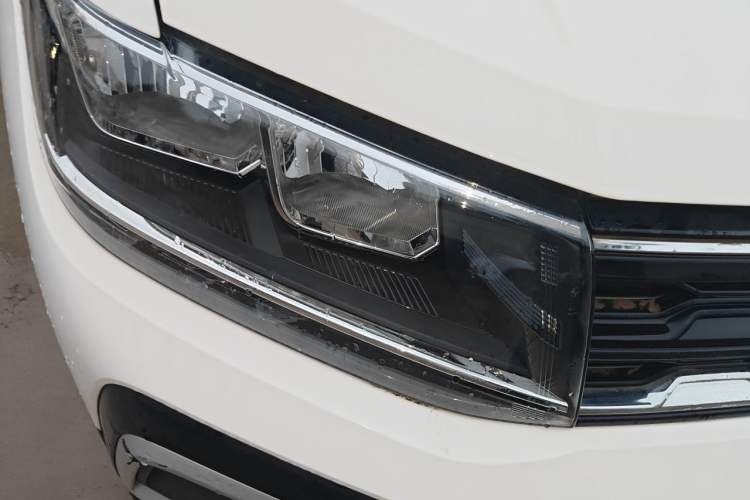 Used Volkswagen T-Cross 2020 1.5L Automatic Fashion Edition Right Front Headlight