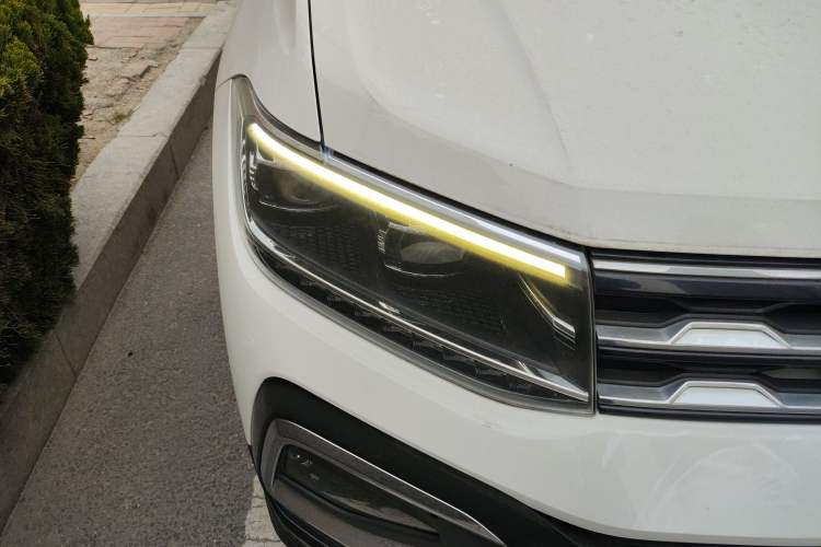 Used Volkswagen T-Cross 2020 280TSI DSG Luxury Edition Right Front Headlight