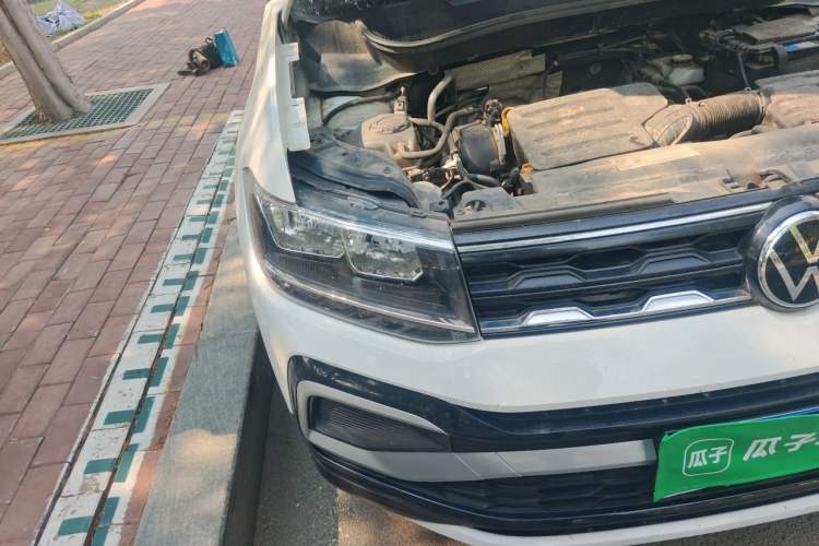 Used Volkswagen T-Cross 2020 1.5L Automatic Fashion Edition Right Front Headlight