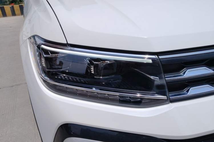 Used Volkswagen T-Cross 2020 1.5L Automatic Comfort Edition Right Front Headlight