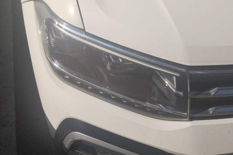 Used Volkswagen T-Cross 2020 280TSI DSG Comfort Edition Right Front Headlight