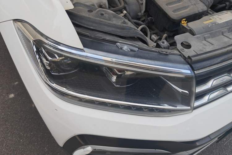 Used Volkswagen T-Cross 2020 1.5L Automatic Comfort Edition Right Front Headlight