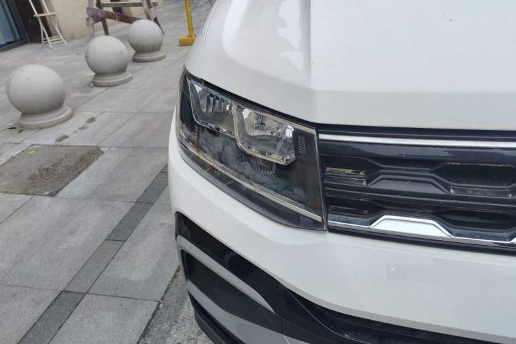 Used Volkswagen T-Cross 2020 1.5L Automatic Fashion Edition Right Front Headlight