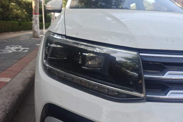 Used Volkswagen T-Cross 2020 280TSI DSG Comfort Edition Right Front Headlight