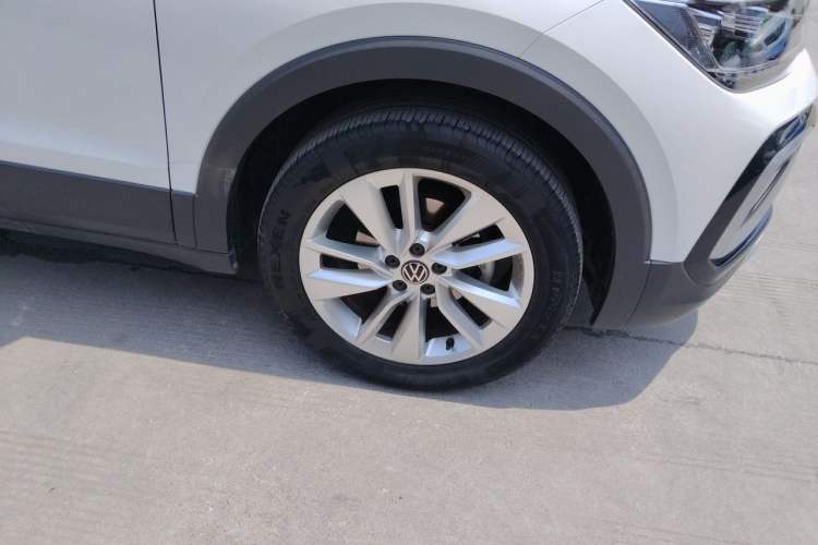 Used Volkswagen T-Cross 2020 1.5L Automatic Comfort Edition Right Front Wheel Hub